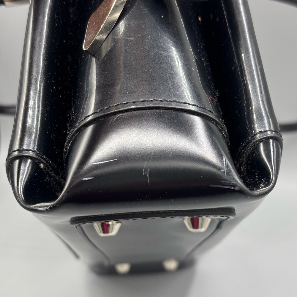 🖤Beijo Elegant Black Patent Leather Handbag - Picture 7 of 13